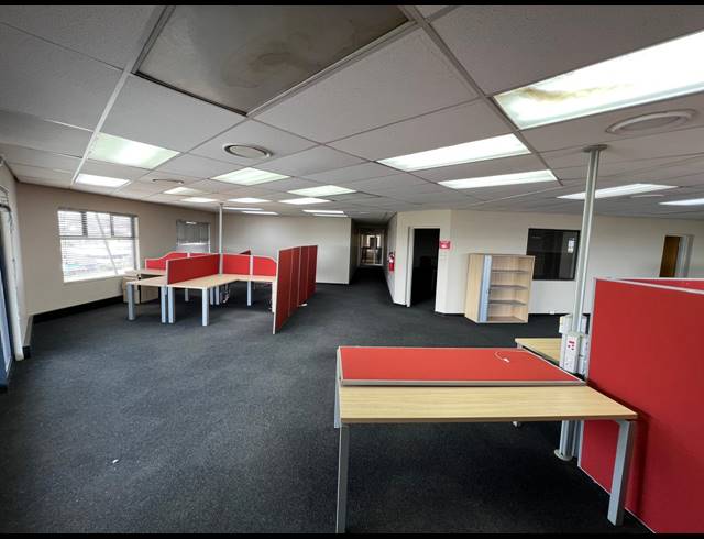 7,487M² WAREHOUSE FOR SALE IN STRIJDOMPARK